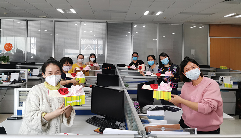 >助力女神上“頭條”！